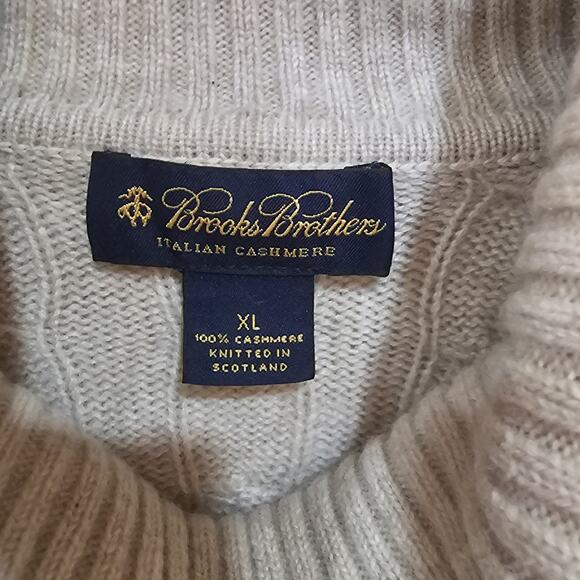 Brooks Brothers 100% Tan Italian Cashmere Sweater Size XL - Picture 4 of 5